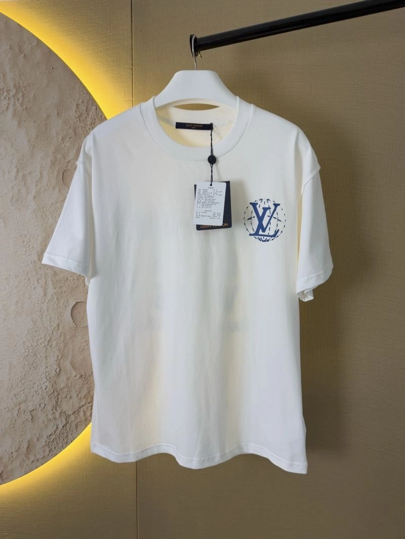 Louis Vuitton T-Shirts Bold 133206