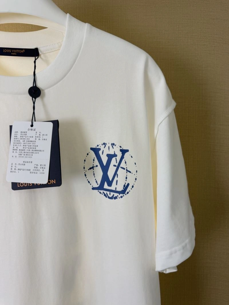 Louis Vuitton T-Shirts Bold 133206