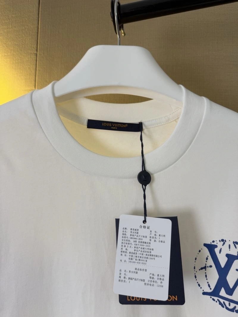 Louis Vuitton T-Shirts Bold 133206