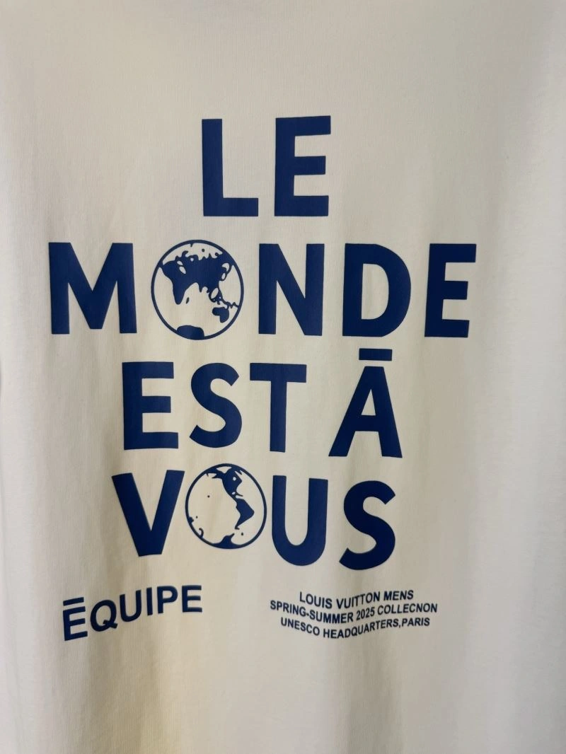 Louis Vuitton T-Shirts Bold 133206