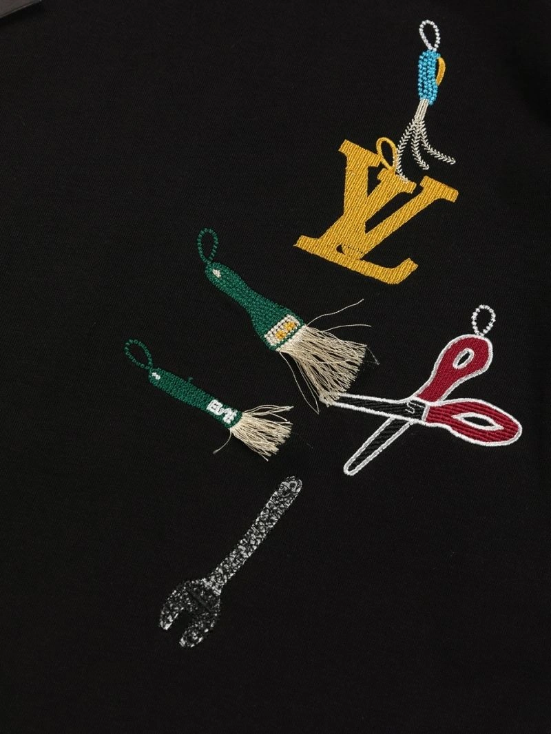 Functional Louis Vuitton T-Shirts 133181