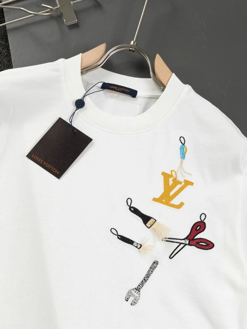 WellDesigned Louis Vuitton T-Shirts 133180