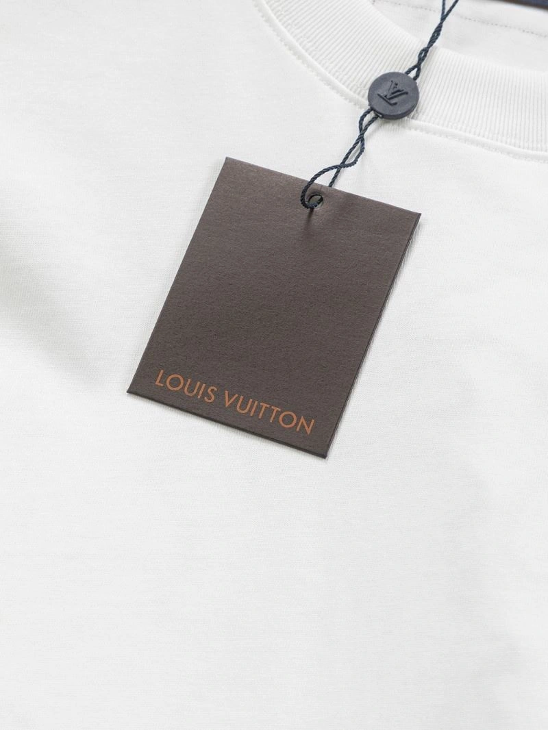 UrbanChic Louis Vuitton T-Shirts 133178