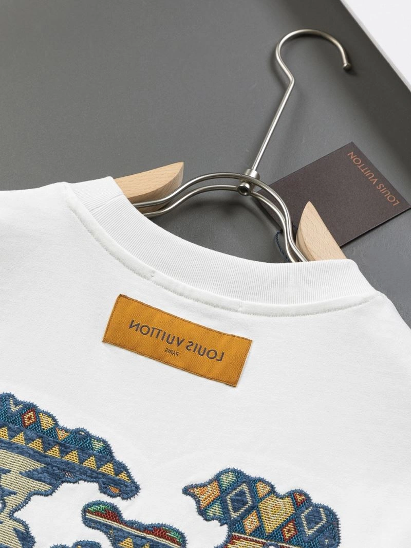 UrbanChic Louis Vuitton T-Shirts 133178
