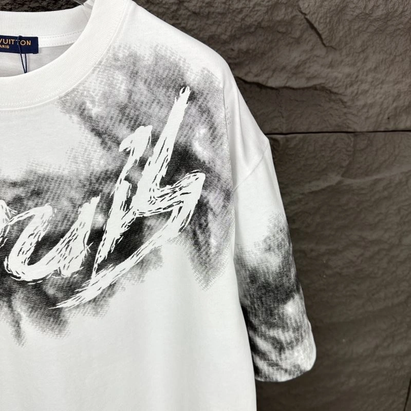 Timeless Louis Vuitton T-Shirts 133175