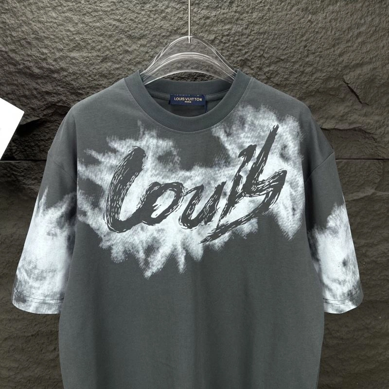 Refined Louis Vuitton T-Shirts 133187