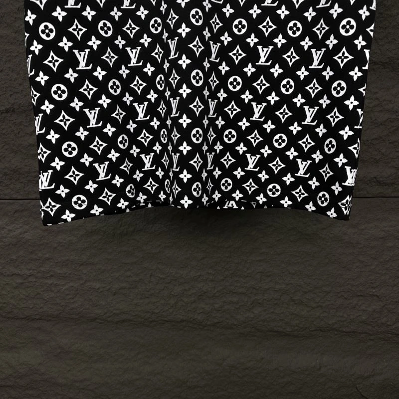 Premium Louis Vuitton T-Shirts 133161