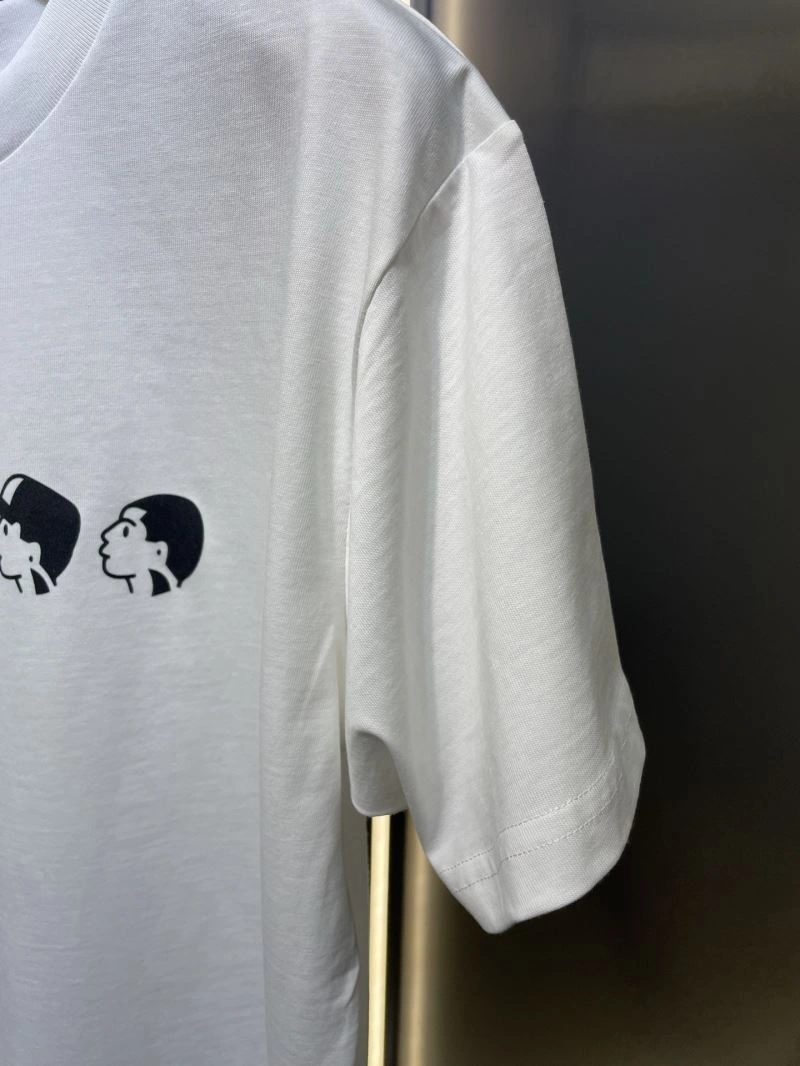 Stylish Louis Vuitton T-Shirts 133172