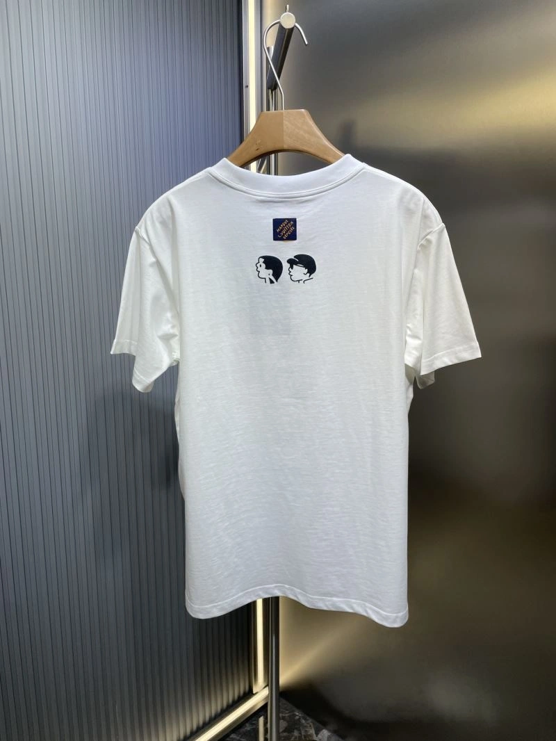 Stylish Louis Vuitton T-Shirts 133172
