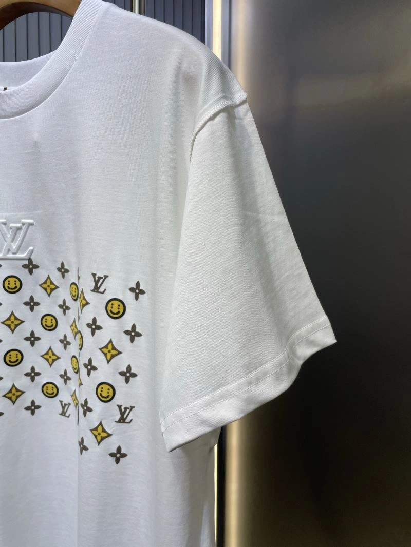 Original Louis Vuitton T-Shirts 133177