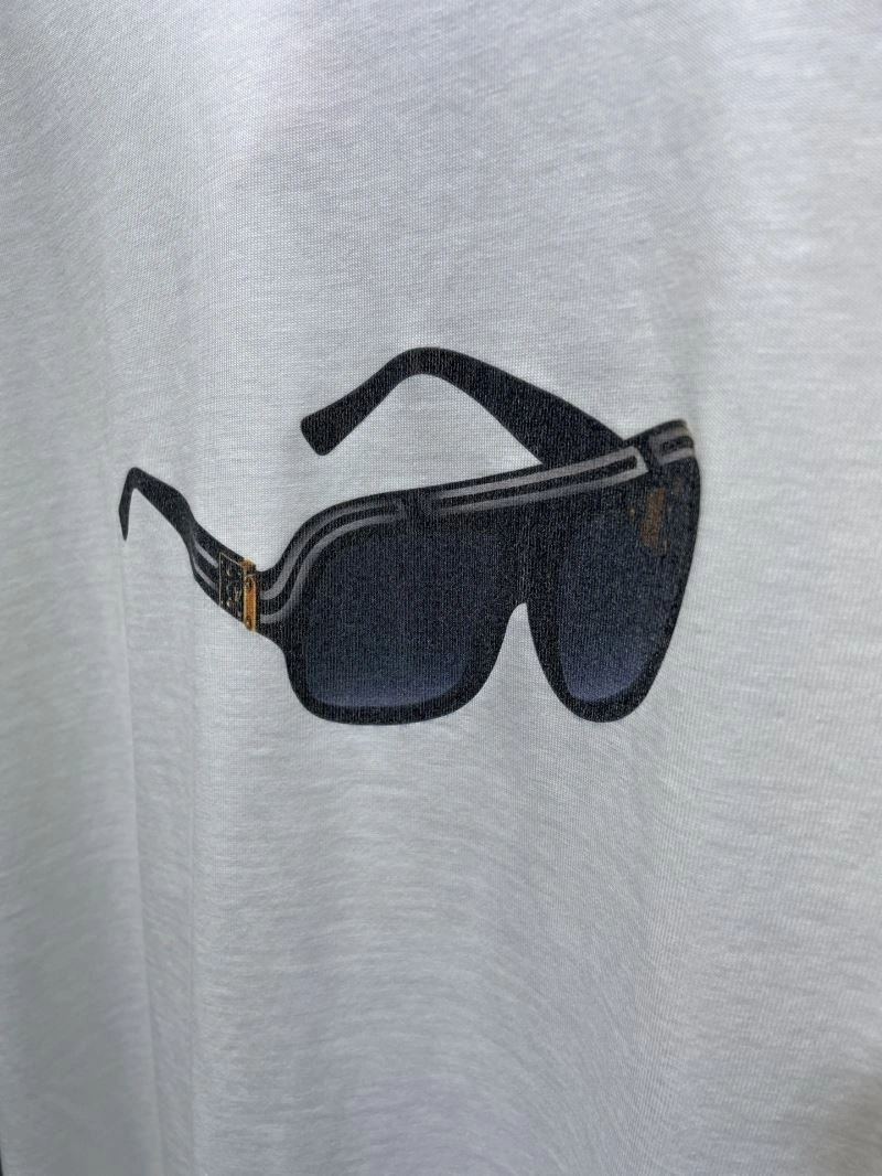 Contemporary Louis Vuitton T-Shirts 133166