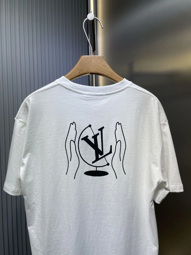Louis Vuitton T-Shirts Sporty 133159