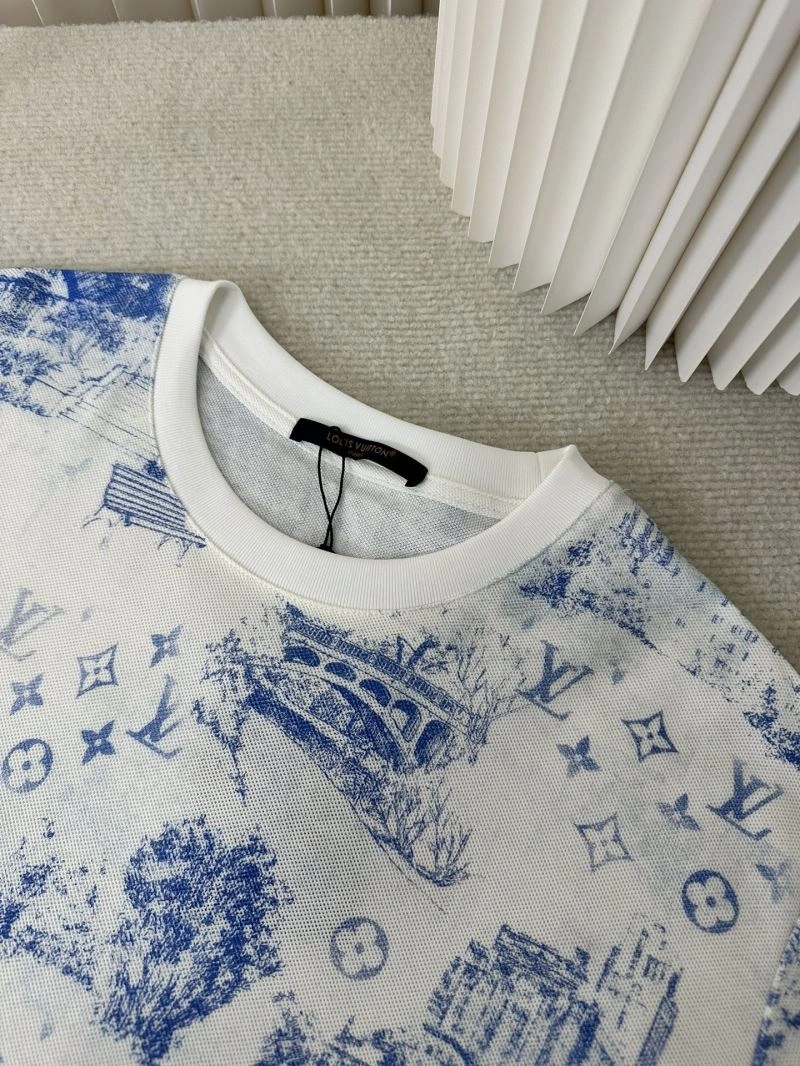 Louis Vuitton T-Shirts Trendsetting 132677