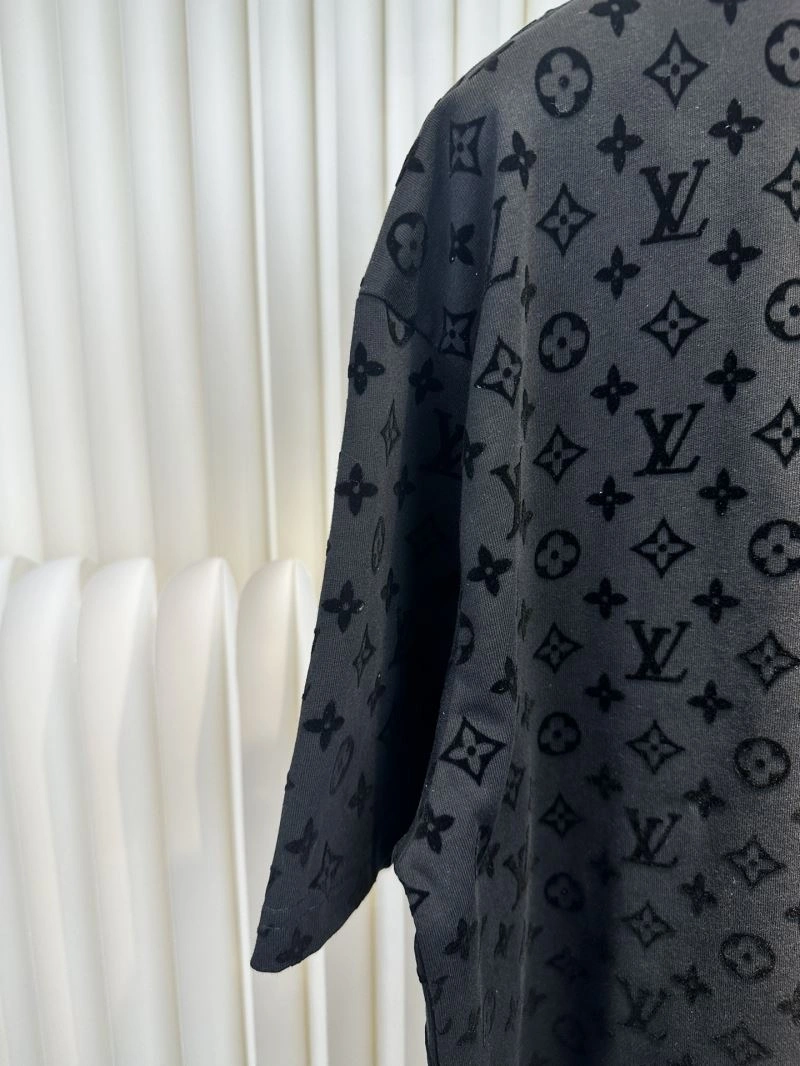 FashionForward Louis Vuitton T-Shirts 132667