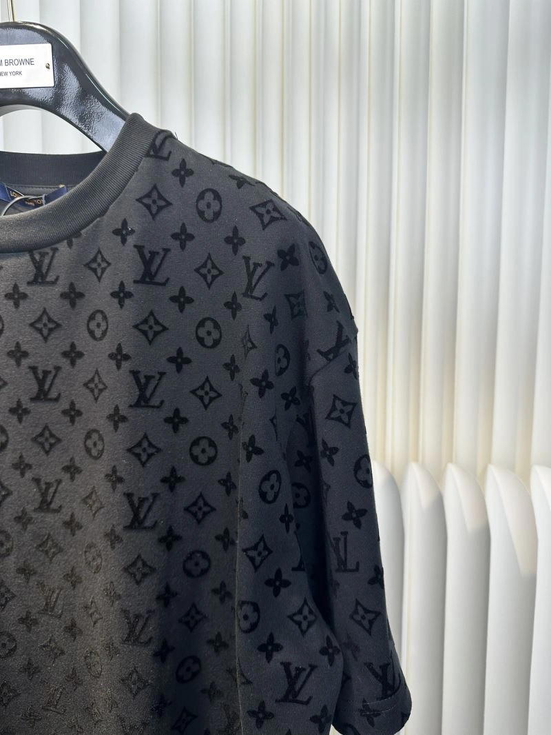 FashionForward Louis Vuitton T-Shirts 132667