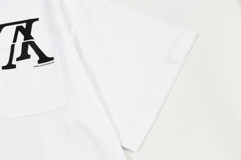 Practical Louis Vuitton T-Shirts 132647
