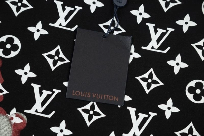 Louis Vuitton T-Shirts ComfortFit 132649