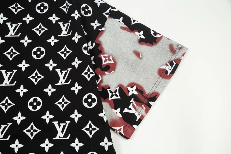 Louis Vuitton T-Shirts ComfortFit 132649