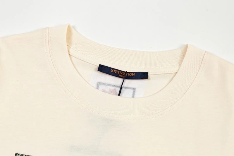 Upgraded Louis Vuitton T-Shirts 132631