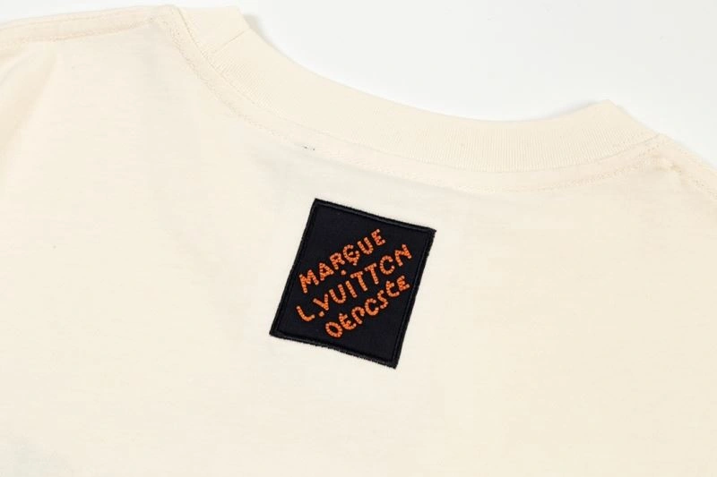 Upgraded Louis Vuitton T-Shirts 132631