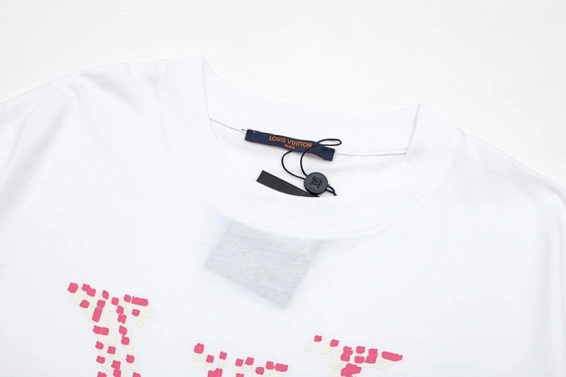 Louis Vuitton T-Shirts HighPerformance 132639