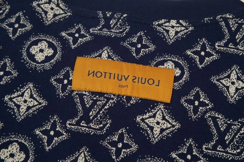 Louis Vuitton T-Shirts FlexibleFit 132629