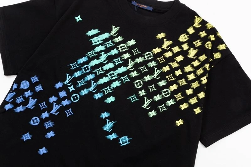 Louis Vuitton T-Shirts Modern 132634