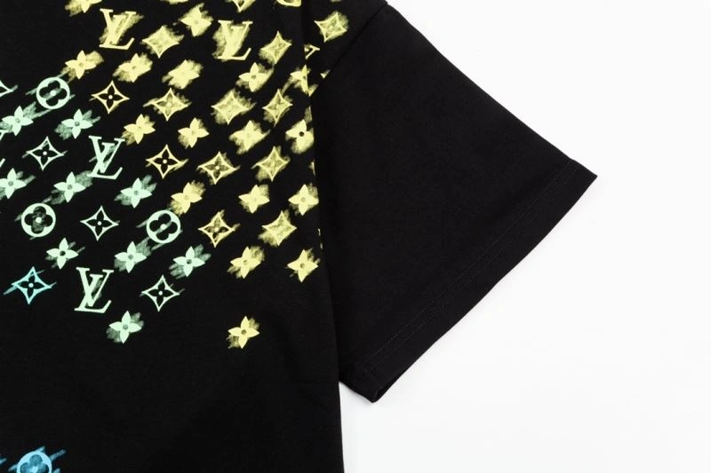 Louis Vuitton T-Shirts Modern 132634
