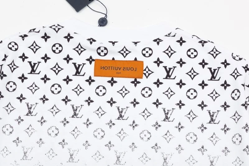 Louis Vuitton T-Shirts Reliable 132619