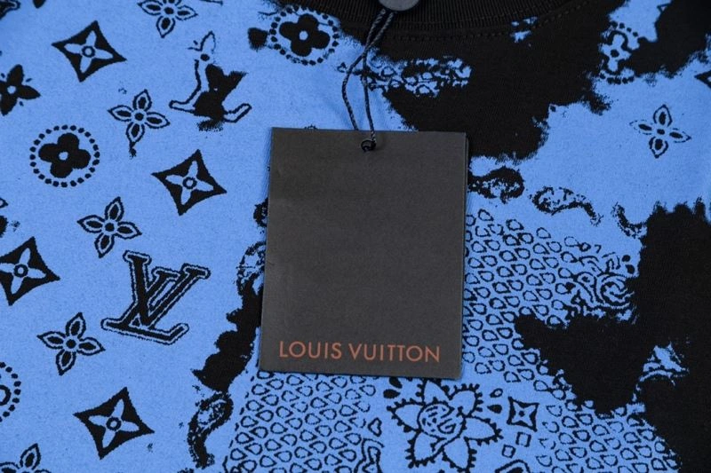 WeatherProof Louis Vuitton T-Shirts 132641