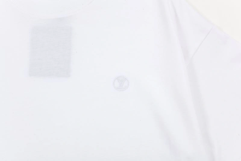 Bold Louis Vuitton T-Shirts 132636