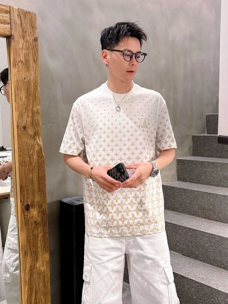 Louis Vuitton T-Shirts Seasonal 132625