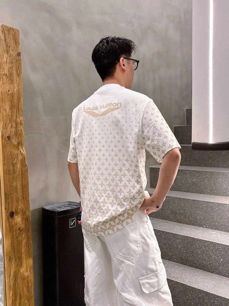 Louis Vuitton T-Shirts Seasonal 132625