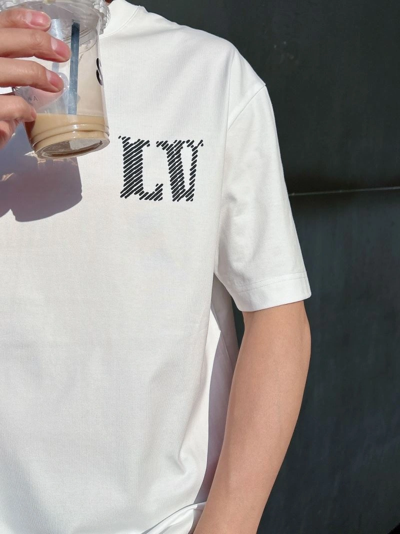 Attractive Louis Vuitton T-Shirts 132617