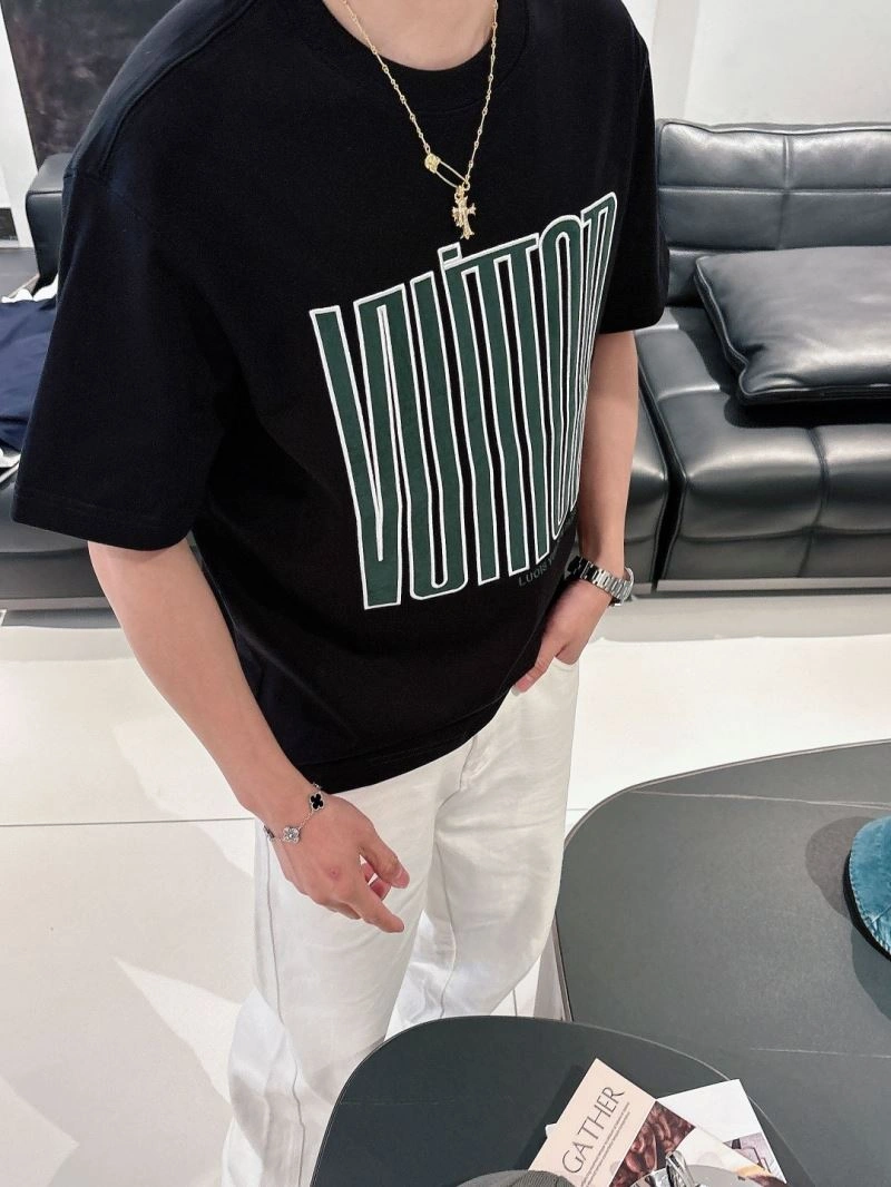 Durable Louis Vuitton T-Shirts 132627