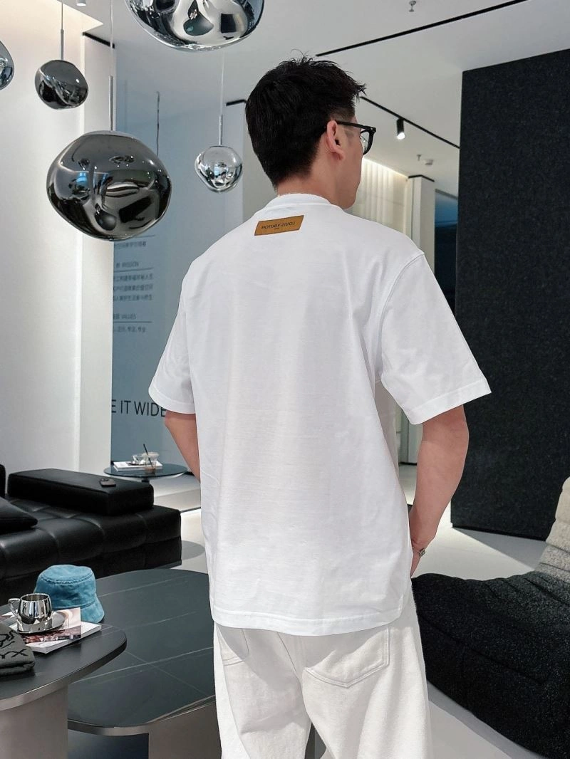 Stretchable Louis Vuitton T-Shirts 132632