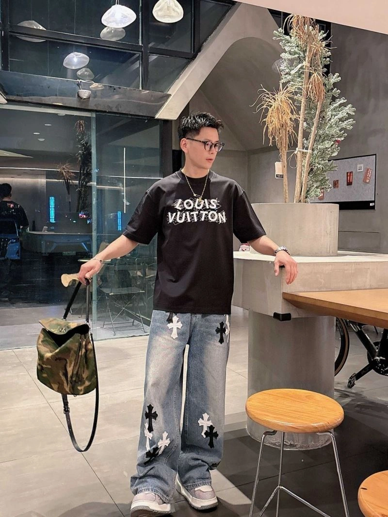 Louis Vuitton T-Shirts Refined 132618