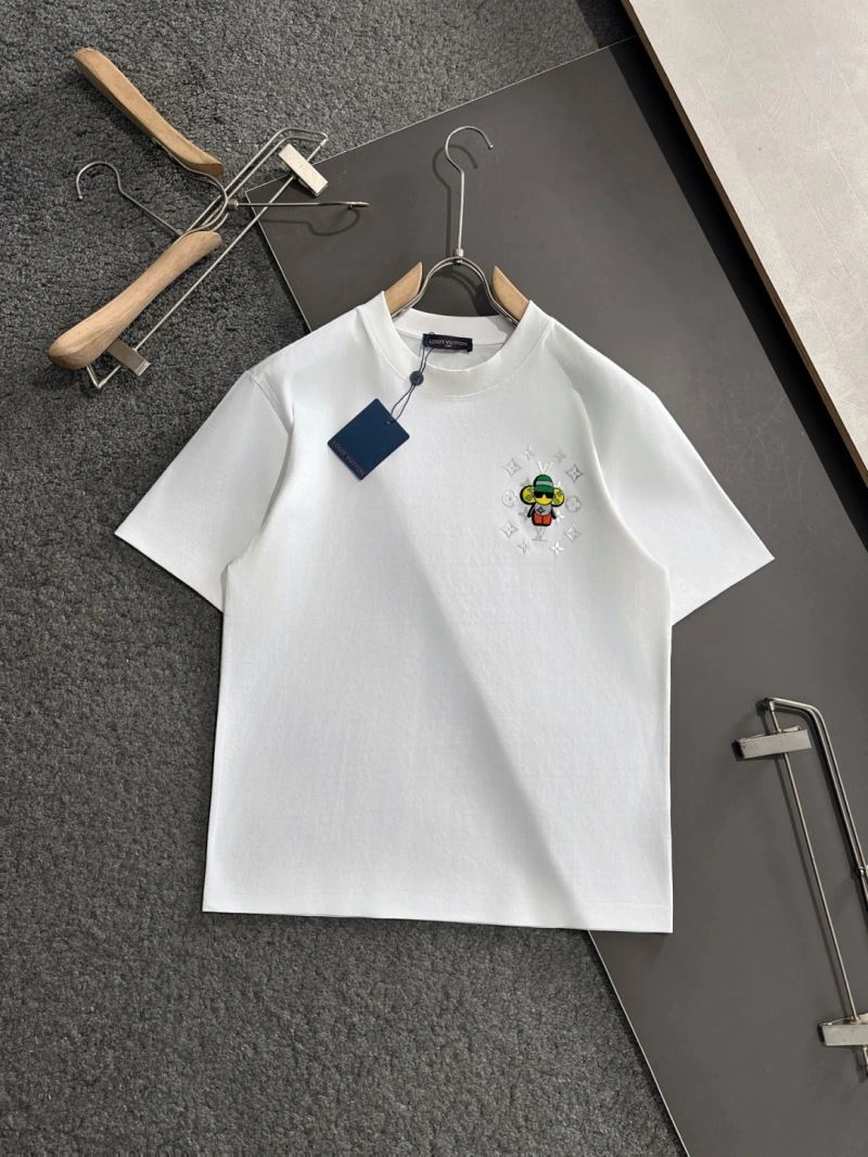 Louis Vuitton T-Shirts Sophisticated 132610