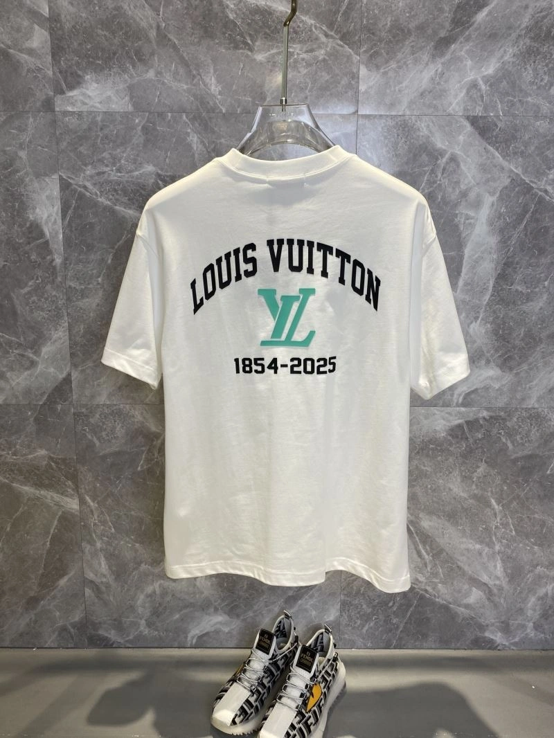 Classic Louis Vuitton T-Shirts 132607