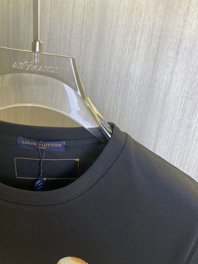 Louis Vuitton T-Shirts Cozy 132603