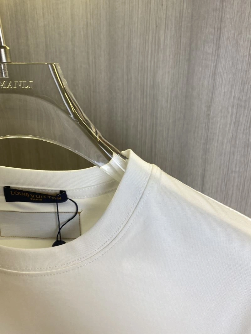 Louis Vuitton T-Shirts Vibrant 132592