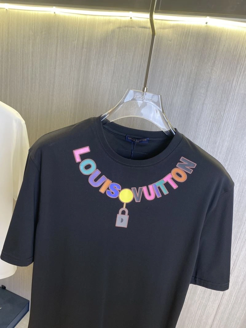 WrinkleFree Louis Vuitton T-Shirts 132595