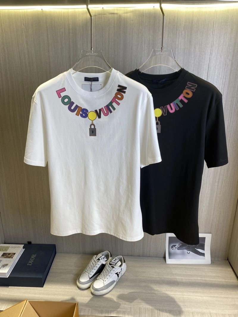 WrinkleFree Louis Vuitton T-Shirts 132595