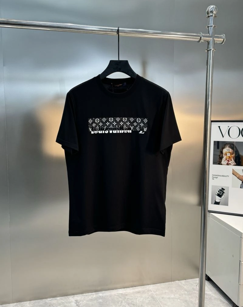 Louis Vuitton T-Shirts Youthful 132599