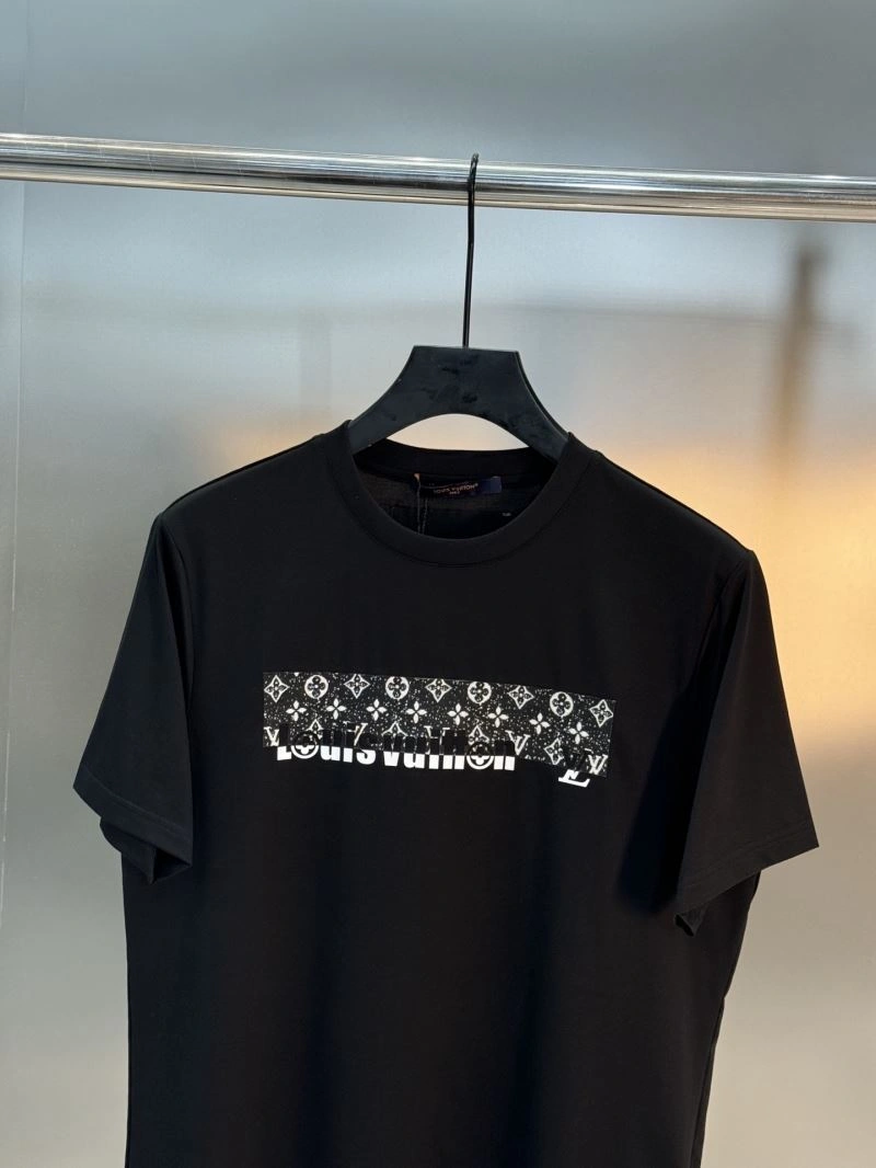 Louis Vuitton T-Shirts Youthful 132599