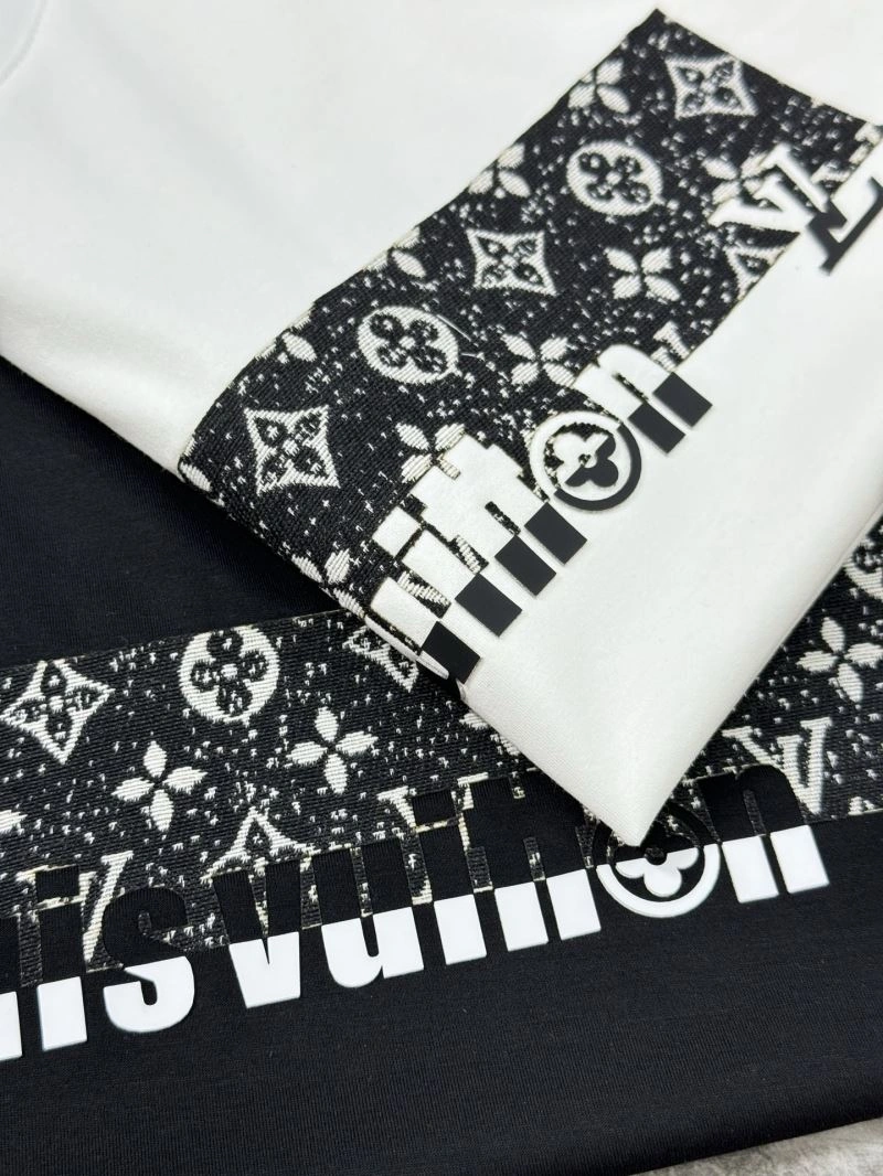 Sophisticated Louis Vuitton T-Shirts 132585
