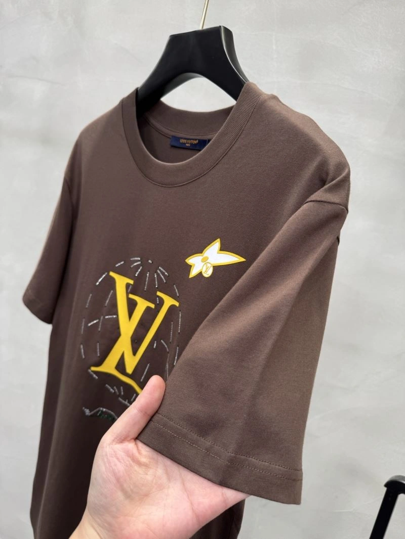 Practical Louis Vuitton T-Shirts 132576