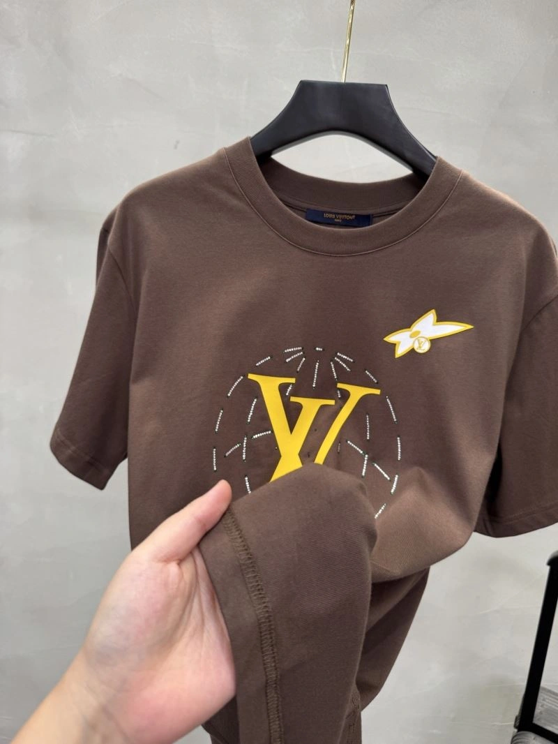 Practical Louis Vuitton T-Shirts 132576
