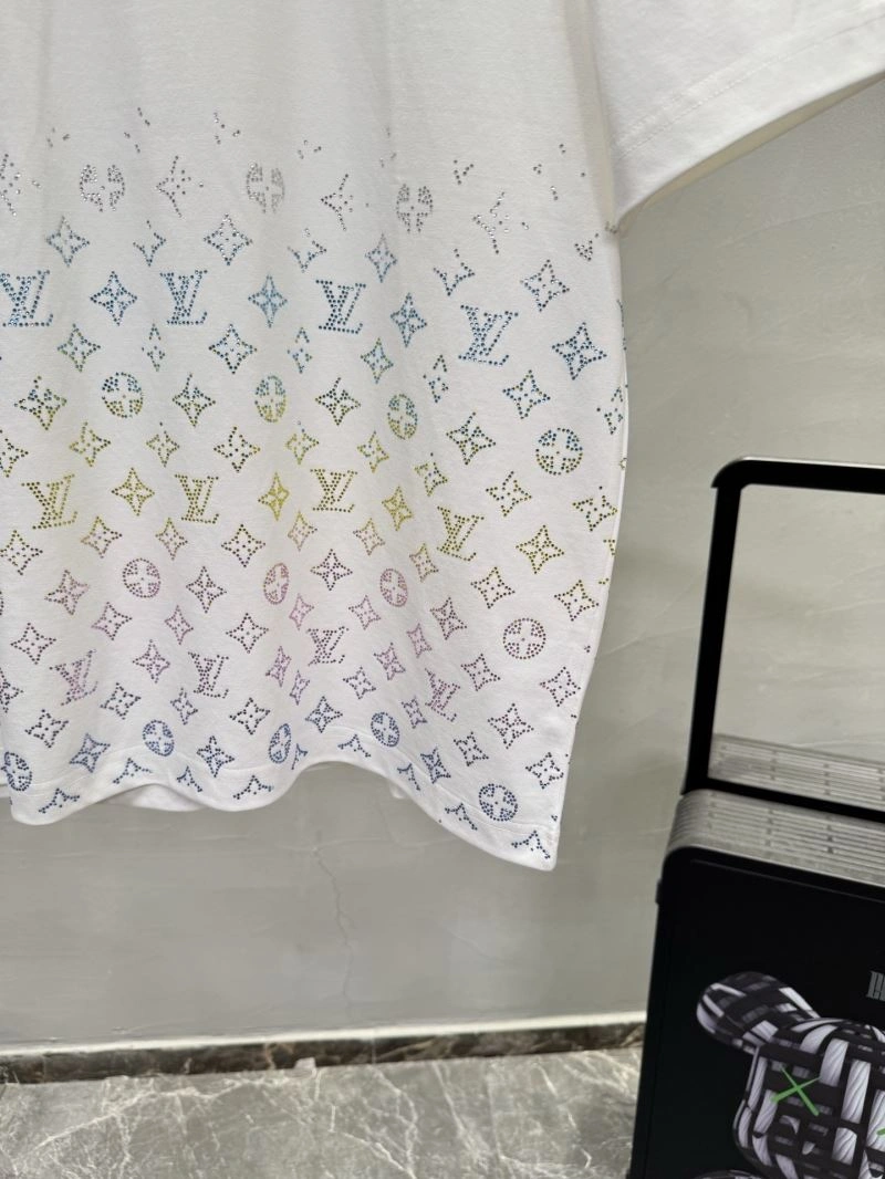 Louis Vuitton T-Shirts HighPerformance 132581