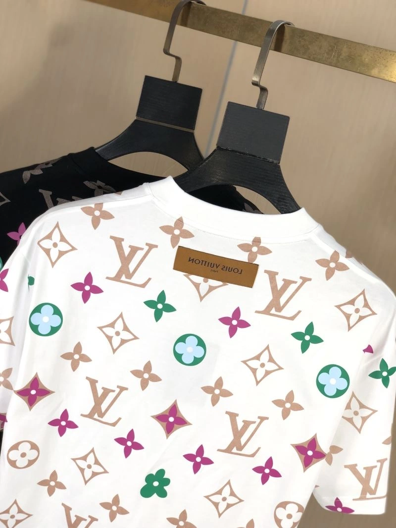 DailyWear Louis Vuitton T-Shirts 132601